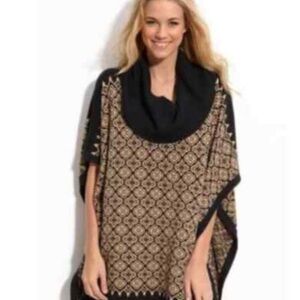 Hinge from Nordstrom Sweater Sized XS/S